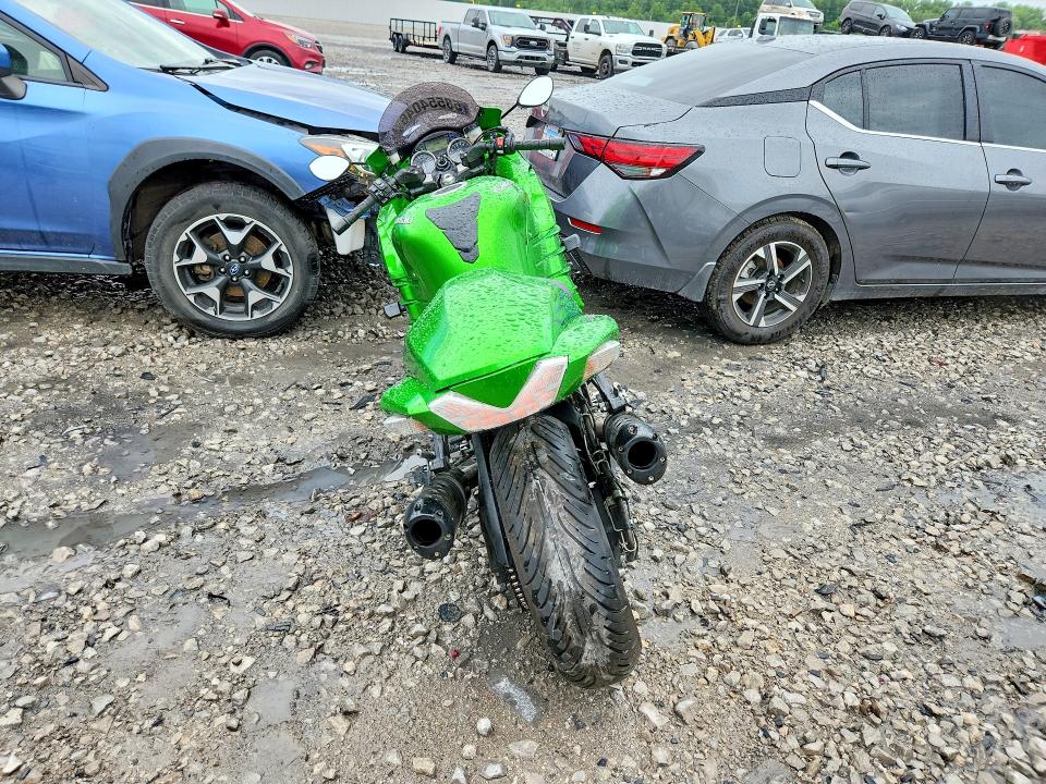 58554046 :رقم المزاد ، JKBZXNE12CA004735 vin ، 2012 Kawasaki Zx1400 مزاد بيع