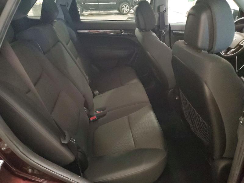 55711356 :رقم المزاد ، 5XYKTCA68CG243042 vin ، 2012 Kia Sorento مزاد بيع