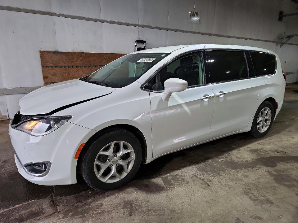 2018 Chrysler Pacifica მანქანა იყიდება აუქციონზე, vin: 2C4RC1FG4JR125938, აუქციონის ნომერი: 56493866