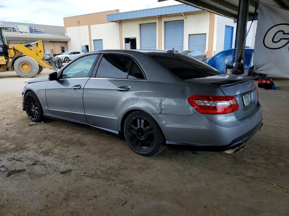 56701816 :رقم المزاد ، WDDHF7CB8BA316918 vin ، 2011 Mercedes-benz E مزاد بيع