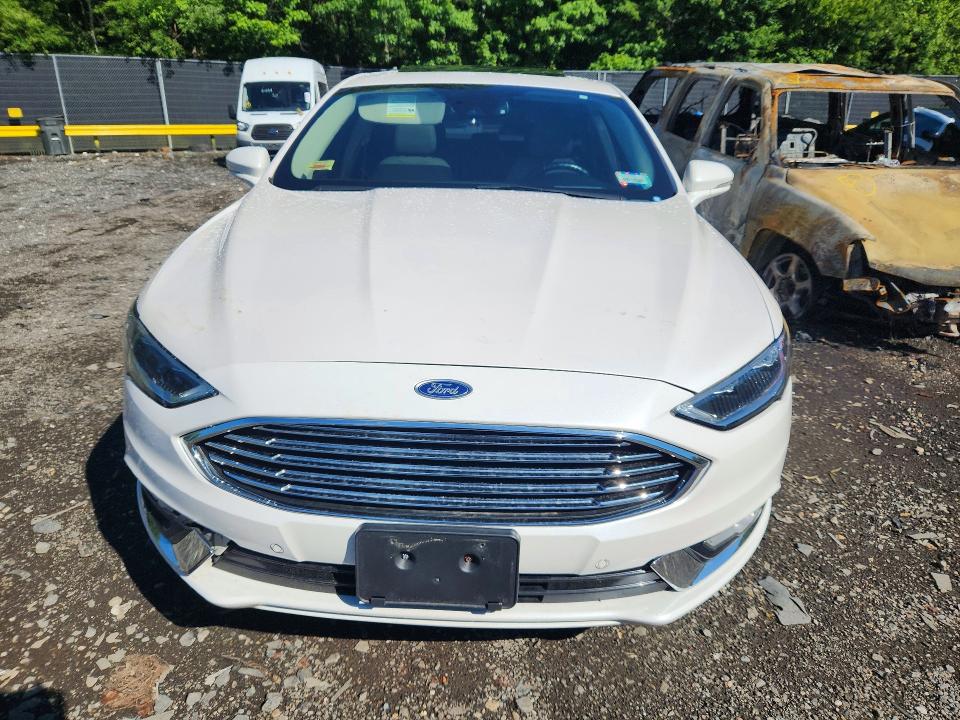 Продажа на аукционе авто 2017 Ford Fusion, vin: 3FA6P0LU2HR393425, номер лота: 57140066