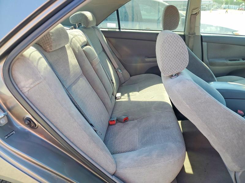 58204346 :رقم المزاد ، 4T1BE32K94U940902 vin ، 2004 Toyota Camry مزاد بيع