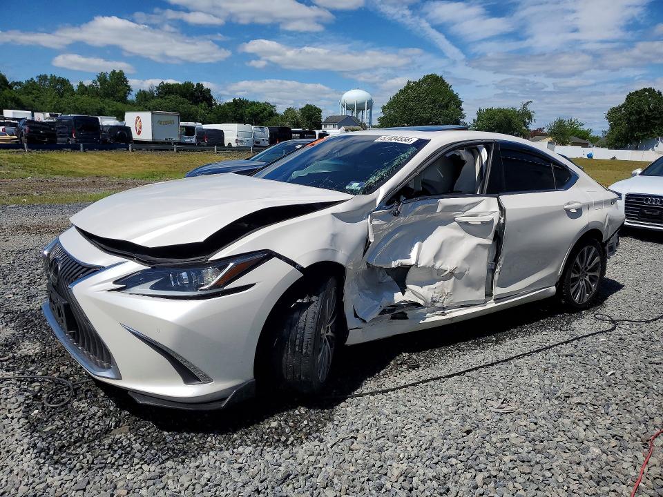 2019 Lexus Es მანქანა იყიდება აუქციონზე, vin: 58ABZ1B19KU023304, აუქციონის ნომერი: 57434556