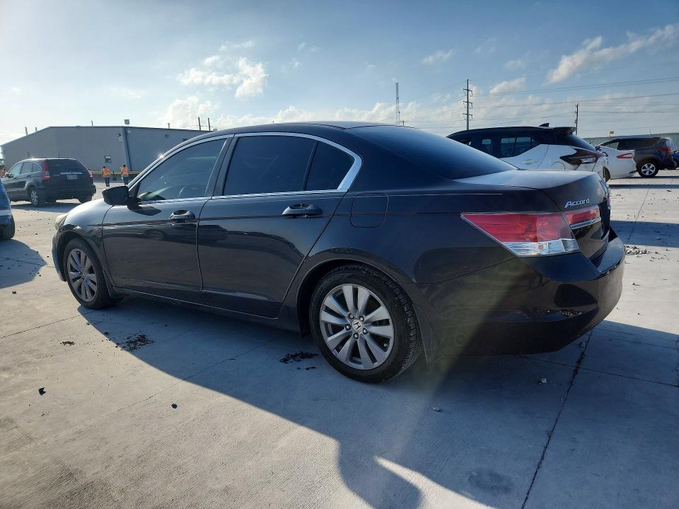 2011 Honda Accord მანქანა იყიდება აუქციონზე, vin: 1HGCP2F71BA014819, აუქციონის ნომერი: 56605366