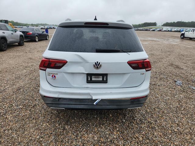 57698896 :رقم المزاد ، 3VV3B7AX6JM200084 vin ، 2018 Volkswagen Tiguan مزاد بيع
