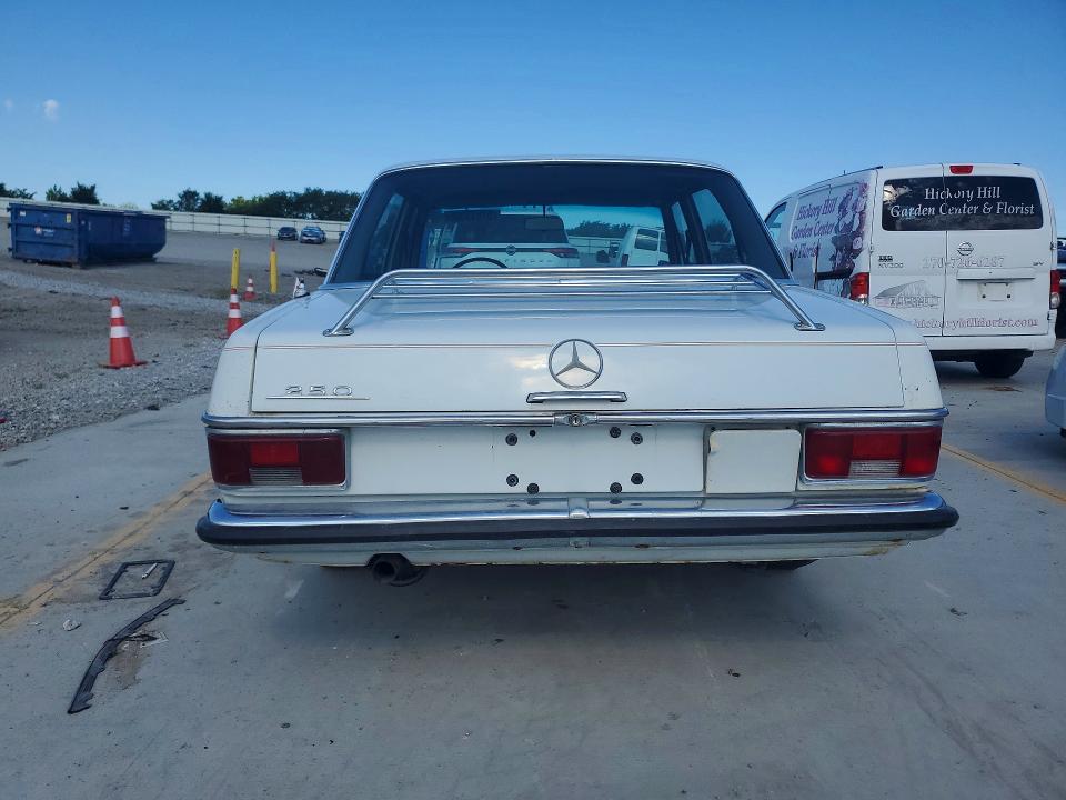 57533306 :رقم المزاد ، 11401012004611 vin ، 1968 Mercedes-benz 250 مزاد بيع