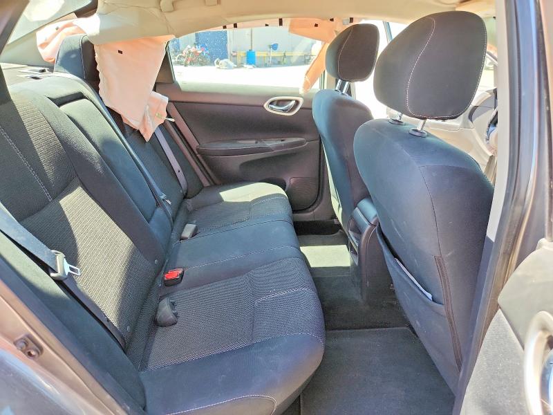 Продажа на аукционе авто 2015 Nissan Sentra, vin: 3N1AB7AP6FY352911, номер лота: 57010346