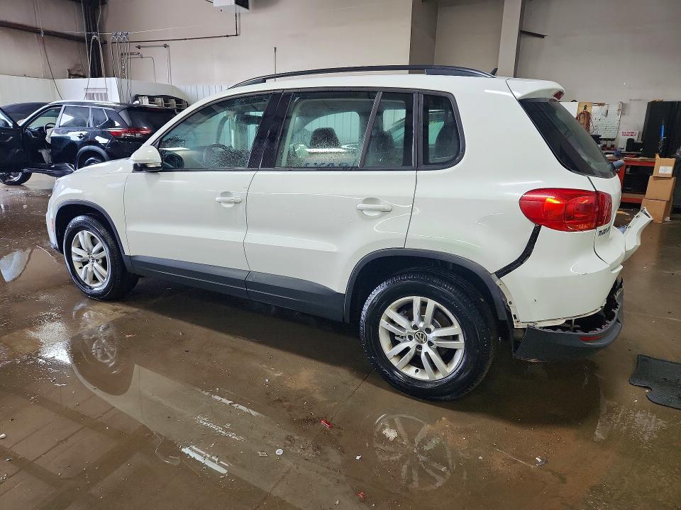 2016 Volkswagen Tiguan მანქანა იყიდება აუქციონზე, vin: WVGBV7AX6GW533441, აუქციონის ნომერი: 57681716