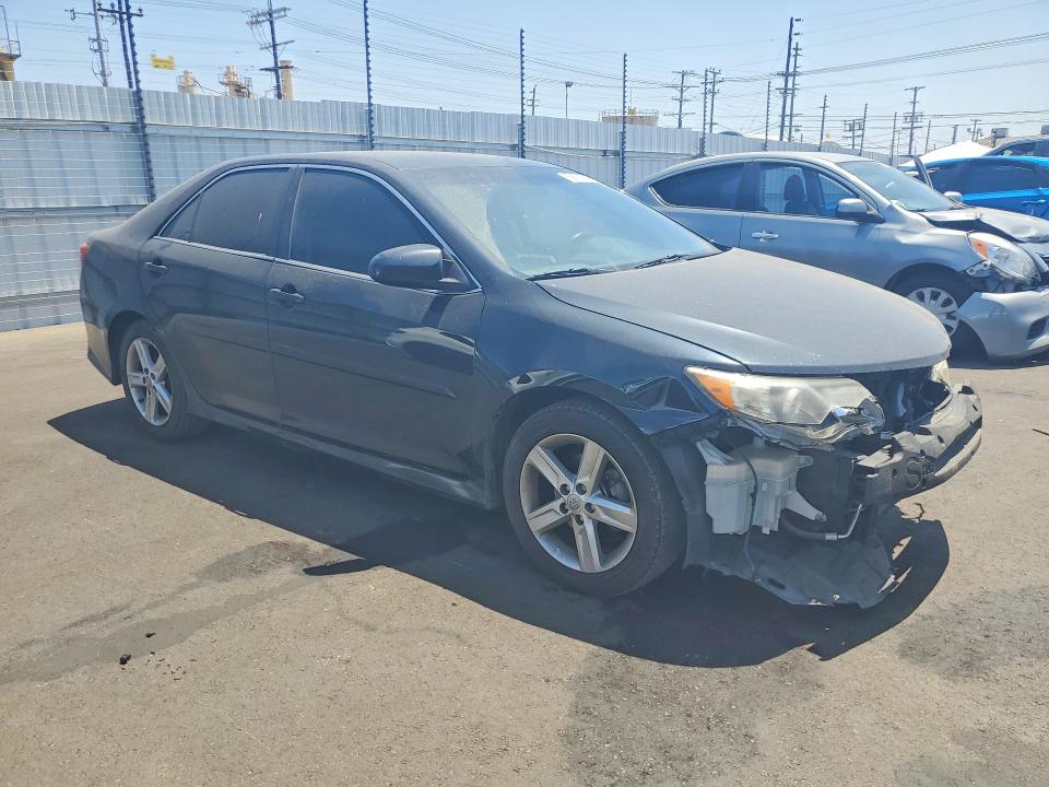 58801966 :رقم المزاد ، 4T1BF1FK9EU767959 vin ، 2014 Toyota Camry مزاد بيع