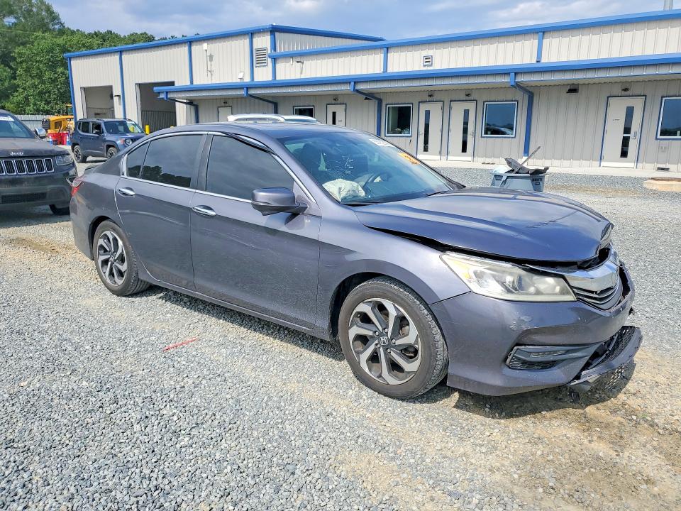 2017 Honda Accord მანქანა იყიდება აუქციონზე, vin: 1HGCR2F84HA167948, აუქციონის ნომერი: 55052896