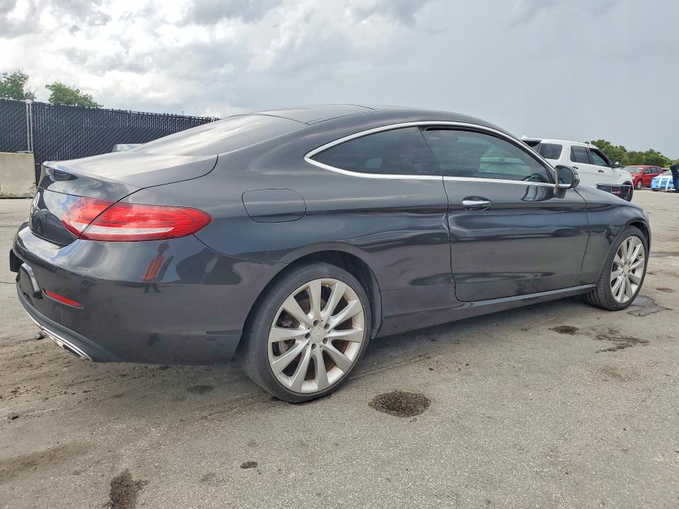 58187056 :رقم المزاد ، WDDWJ8DB9LF954092 vin ، 2020 Mercedes-benz C مزاد بيع