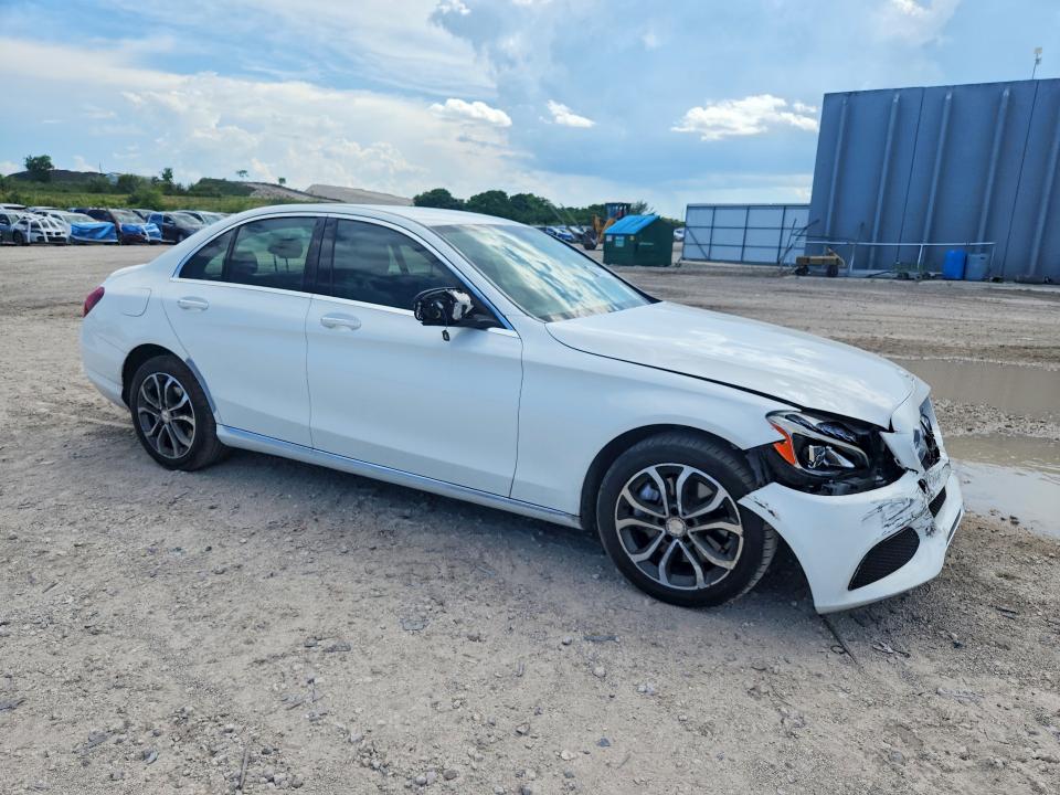 2016 Mercedes-benz C მანქანა იყიდება აუქციონზე, vin: 55SWF4KB5GU111569, აუქციონის ნომერი: 58408266