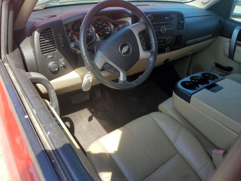 56989176 :رقم المزاد ، 1GCSKSE37AZ148953 vin ، 2010 Chevrolet Silverado مزاد بيع