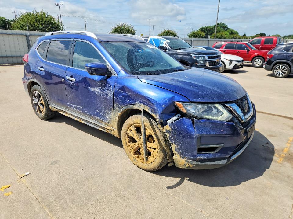 2018 Nissan Rogue მანქანა იყიდება აუქციონზე, vin: JN8AT2MV2JW304740, აუქციონის ნომერი: 57239656