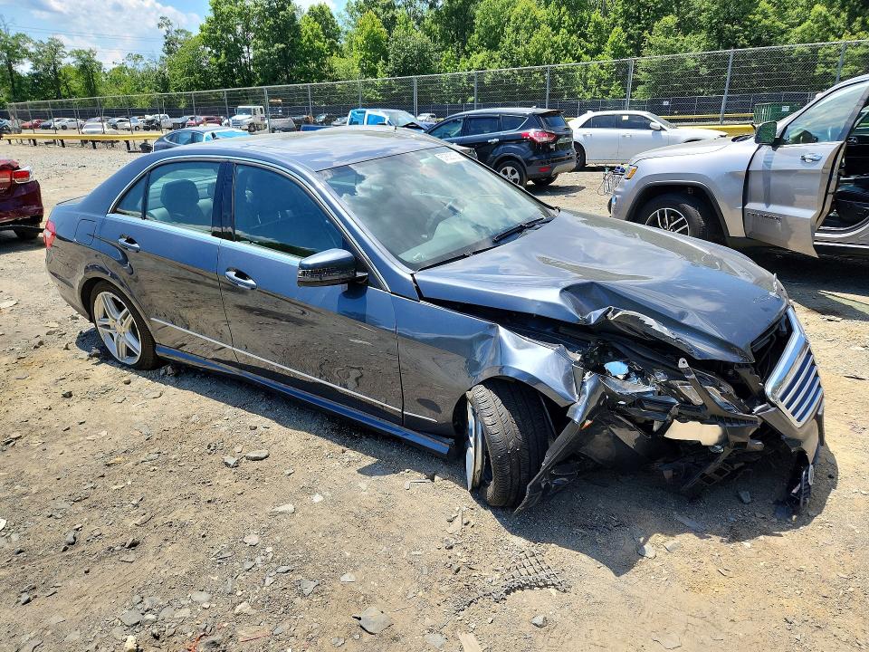 57633136 :رقم المزاد ، WDDHF8JB9DA710617 vin ، 2013 Mercedes-benz E مزاد بيع