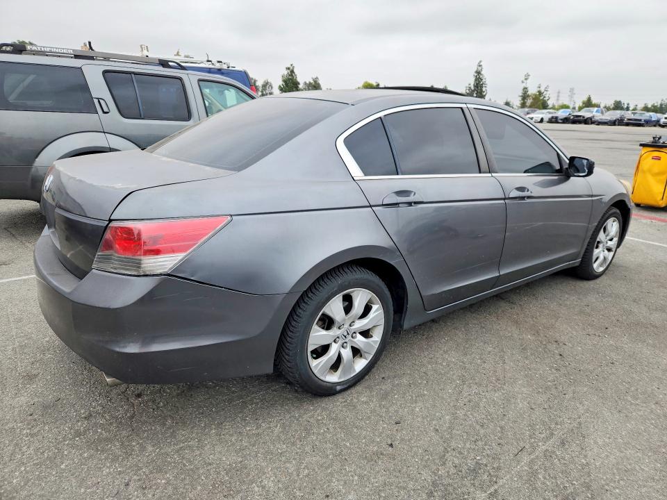 Продажа на аукционе авто 2008 Honda Accord, vin: JHMCP26758C051687, номер лота: 57958486