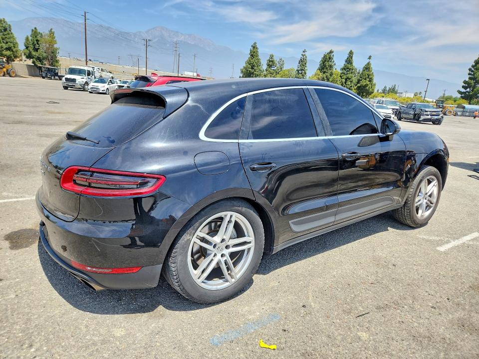 55467256 :رقم المزاد ، WP1AB2A59FLB51767 vin ، 2015 Porsche Macan مزاد بيع