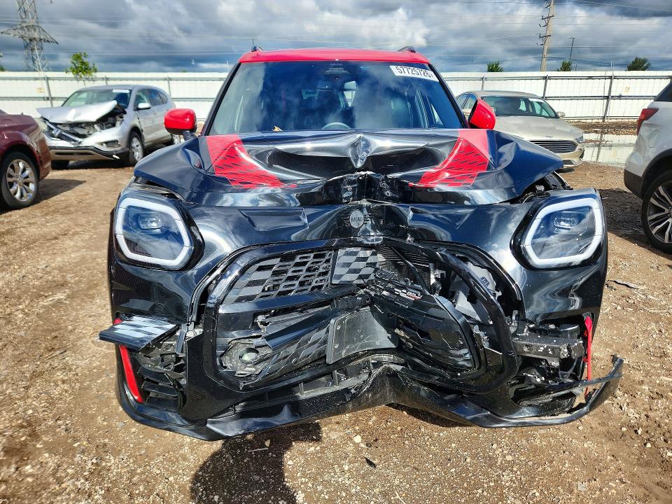 57725726 :رقم المزاد ، WMZ33GA09S7S90504 vin ، 2025 Mini Countryman مزاد بيع