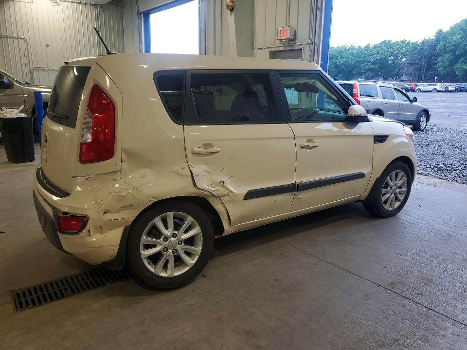 56402046 :رقم المزاد ، KNDJT2A68D7757770 vin ، 2013 Kia Soul مزاد بيع
