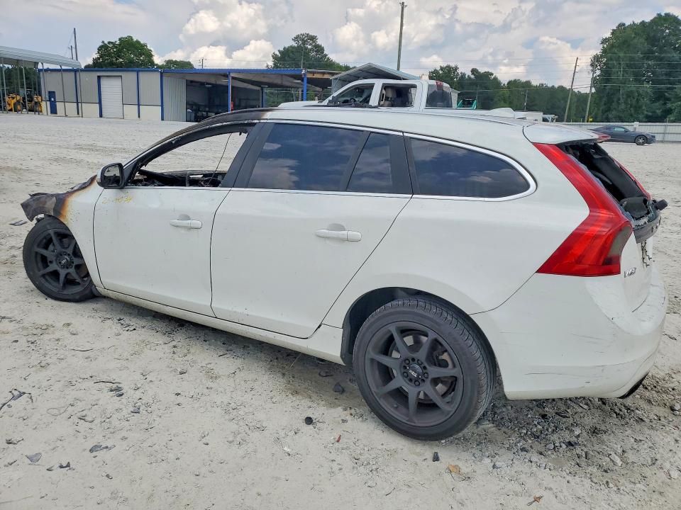 56993246 :رقم المزاد ، YV126MEB7F1200752 vin ، 2015 Volvo V60 مزاد بيع