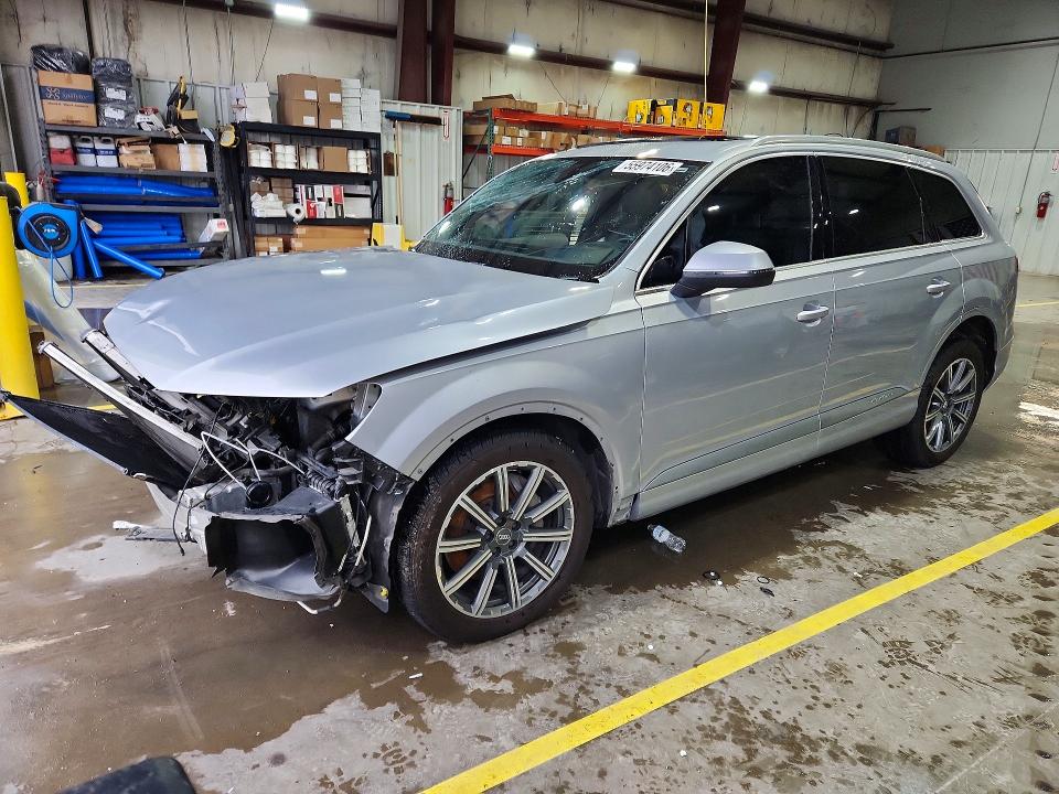 Продажа на аукционе авто 2018 Audi Q7, vin: WA1VAAF72JD040663, номер лота: 55974106