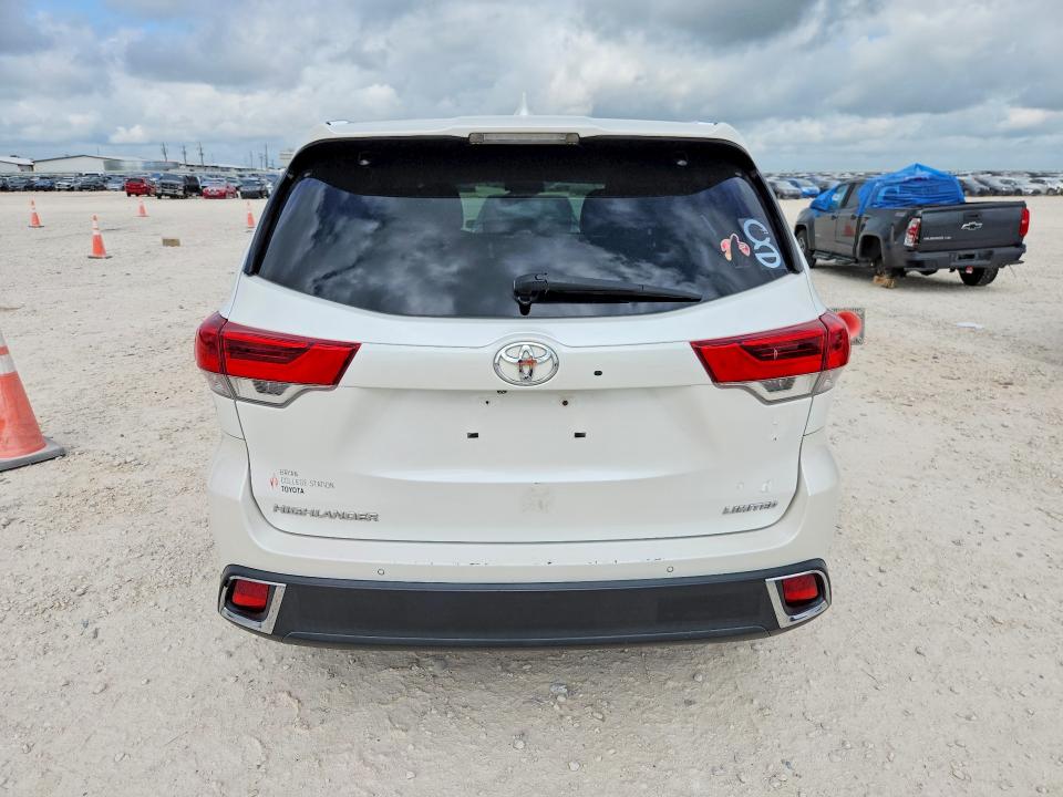 Продажа на аукционе авто 2017 Toyota Highlander, vin: 5TDYZRFH6HS199204, номер лота: 57261836
