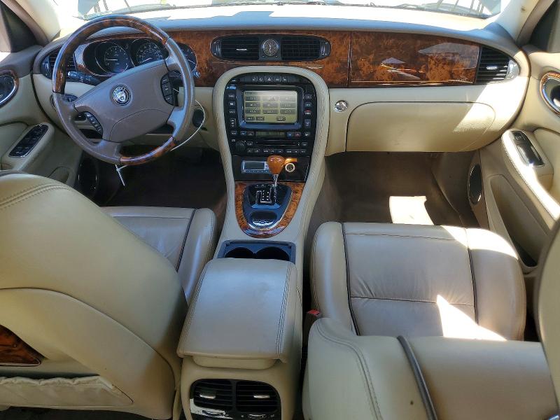 2006 Jaguar Vandenplas მანქანა იყიდება აუქციონზე, vin: SAJWA82B56SH11196, აუქციონის ნომერი: 57055046