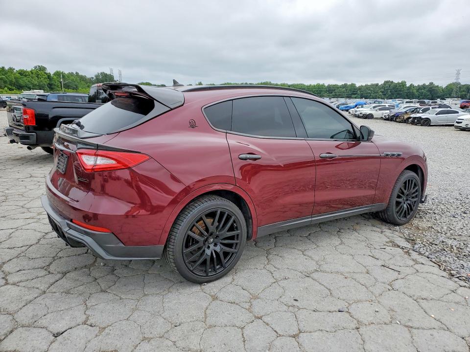 2017 Maserati Levante მანქანა იყიდება აუქციონზე, vin: ZN661YUS2HX253596, აუქციონის ნომერი: 57485396