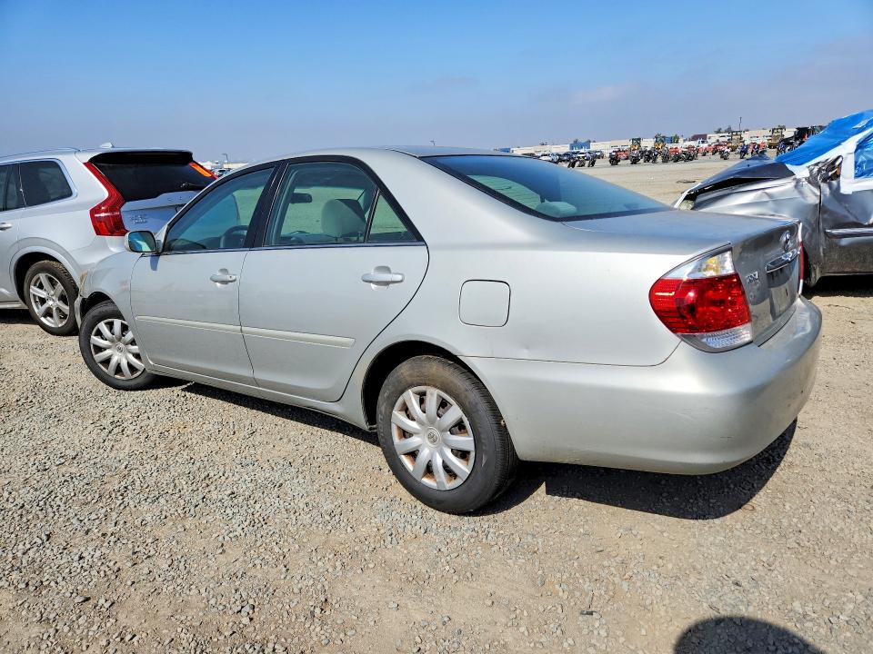 55362066 :رقم المزاد ، 4T1BE32K65U028357 vin ، 2005 Toyota Camry مزاد بيع
