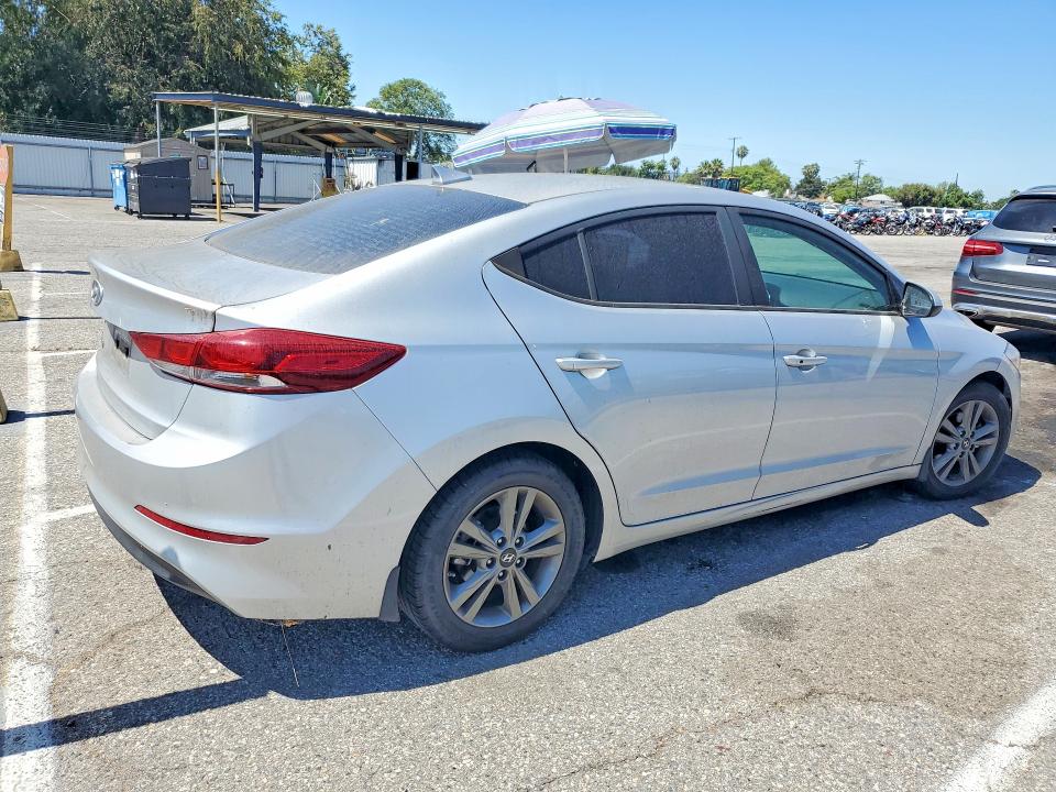 2018 Hyundai Elantra მანქანა იყიდება აუქციონზე, vin: 5NPD84LF0JH304189, აუქციონის ნომერი: 56092226