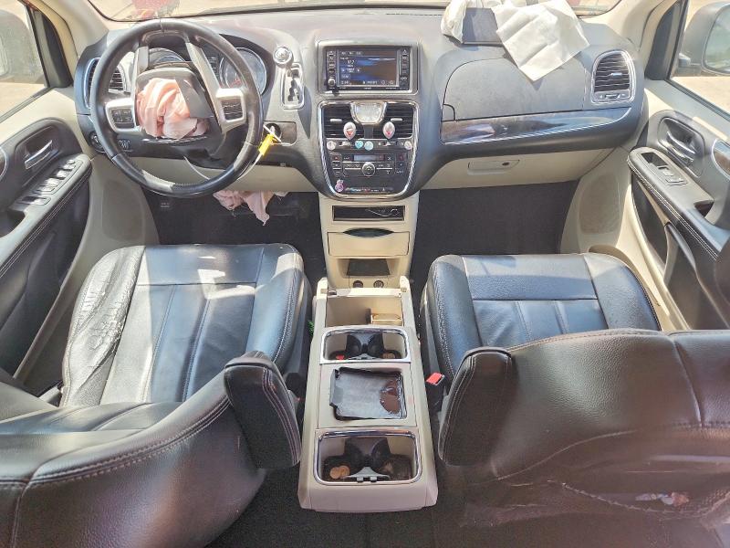 58839896 :رقم المزاد ، 2C4RC1BG6FR644325 vin ، 2015 Chrysler Town & Country مزاد بيع