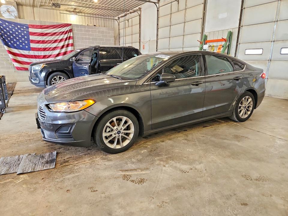 58843266 :رقم المزاد ، 3FA6P0HD0LR112059 vin ، 2020 Ford Fusion مزاد بيع