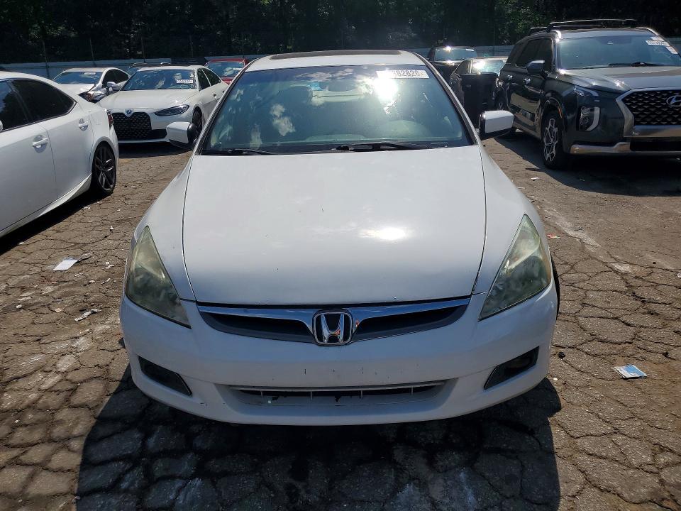 55882826 :رقم المزاد ، 1HGCM66507A051043 vin ، 2007 Honda Accord مزاد بيع