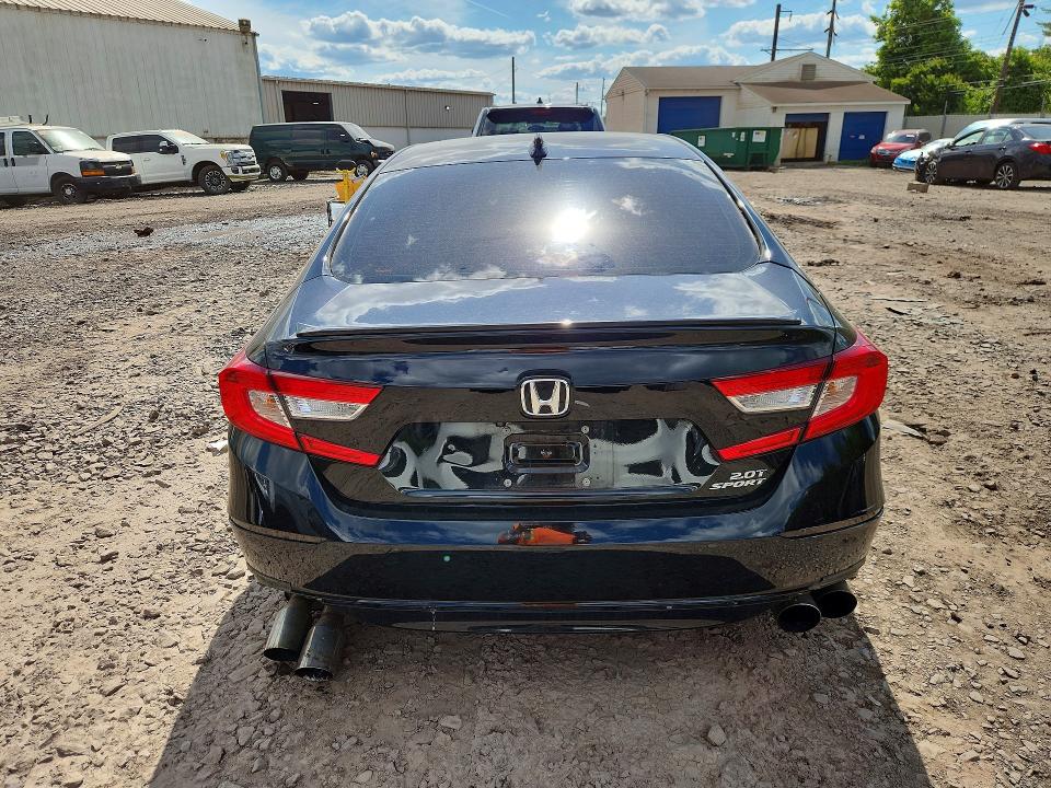 55521786 :رقم المزاد ، 1HGCV2E35KA017355 vin ، 2019 Honda Accord مزاد بيع