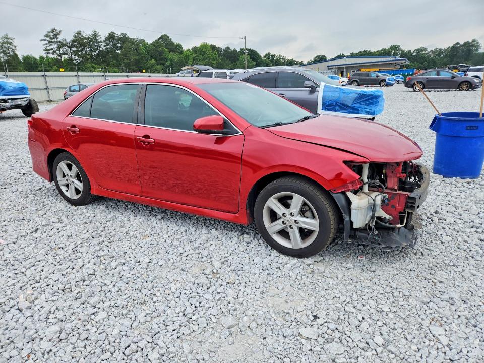56270026 :رقم المزاد ، 4T1BF1FK2DU644745 vin ، 2013 Toyota Camry مزاد بيع