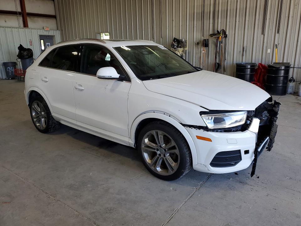 55422446 :رقم المزاد ، WA1JCCFS3HR002171 vin ، 2017 Audi Q3 مزاد بيع