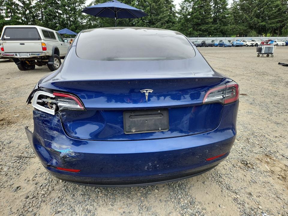 58634656 :رقم المزاد ، 5YJ3E1EA6NF303797 vin ، 2022 Tesla Model 3 مزاد بيع