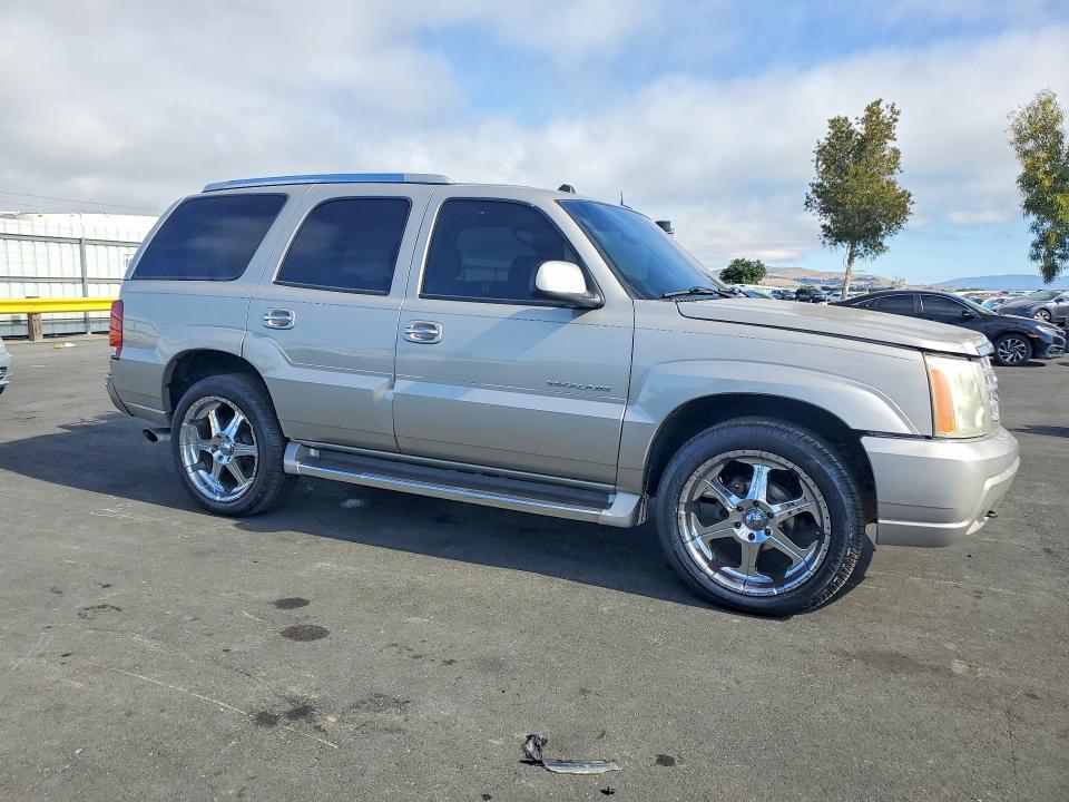 2004 Cadillac Escalade მანქანა იყიდება აუქციონზე, vin: 1GYEK63N94R180701, აუქციონის ნომერი: 56335896