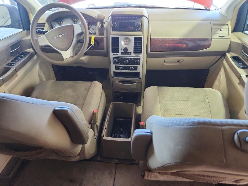 57162806 :رقم المزاد ، 2A4RR4DE2AR250111 vin ، 2010 Chrysler Town & Country مزاد بيع