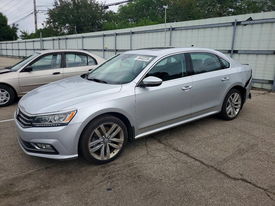 Auction sale of the 2017 Volkswagen Passat, vin: 1VWCT7A30HC016163, lot number: 56432226