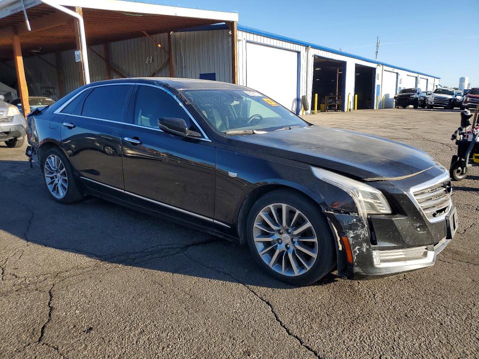 56128176 :رقم المزاد ، 1G6KC5RX8JU103595 vin ، 2018 Cadillac Ct6 مزاد بيع