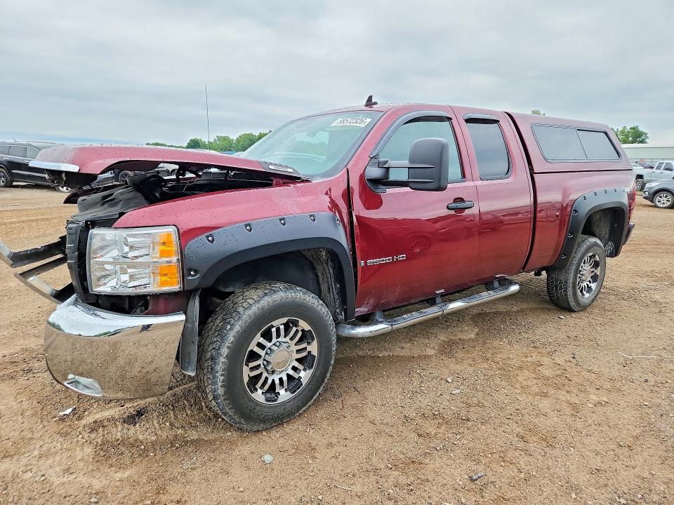 Auction sale of the 2008 Chevrolet Silverado, vin: 1GCHK29K48E160202, lot number: 58572326