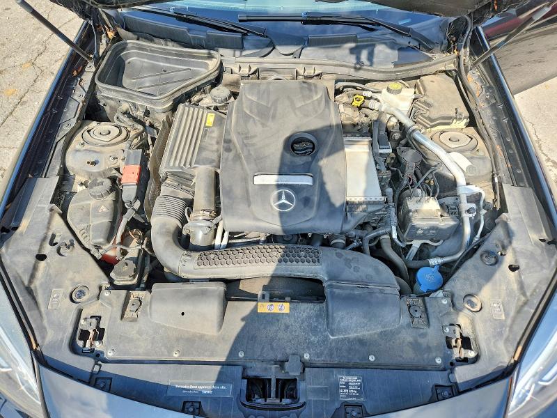 58891446 :رقم المزاد ، WDDPK3JA7HF131202 vin ، 2017 Mercedes-benz Slc مزاد بيع