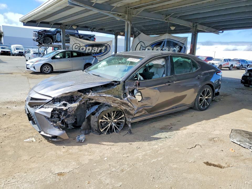 Продажа на аукционе авто 2018 Toyota Camry, vin: 4T1B11HK2JU157892, номер лота: 56893076