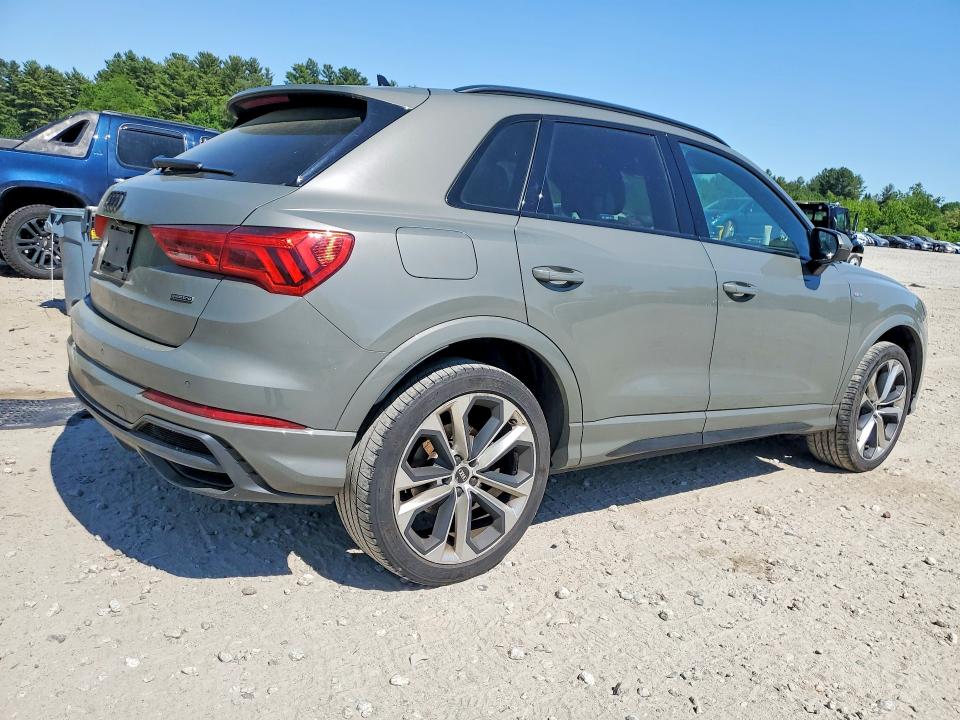 54876386 :رقم المزاد ، WA1EECF35N1075234 vin ، 2022 Audi Q3 مزاد بيع