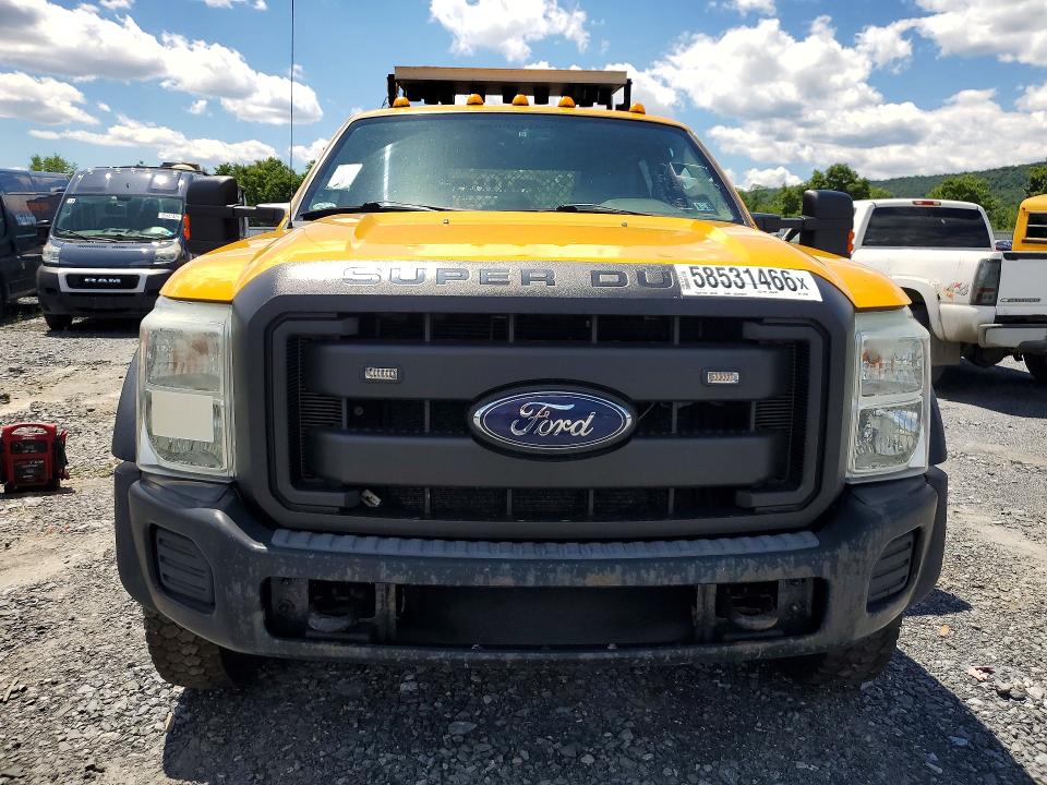 58531466 :رقم المزاد ، 1FD0W5GY7FEA17487 vin ، 2015 Ford F550 مزاد بيع