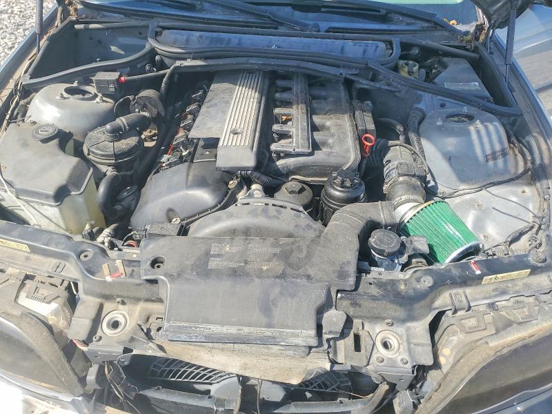 56168826 :رقم المزاد ، WBAEV334X5KW18362 vin ، 2005 Bmw 325 مزاد بيع