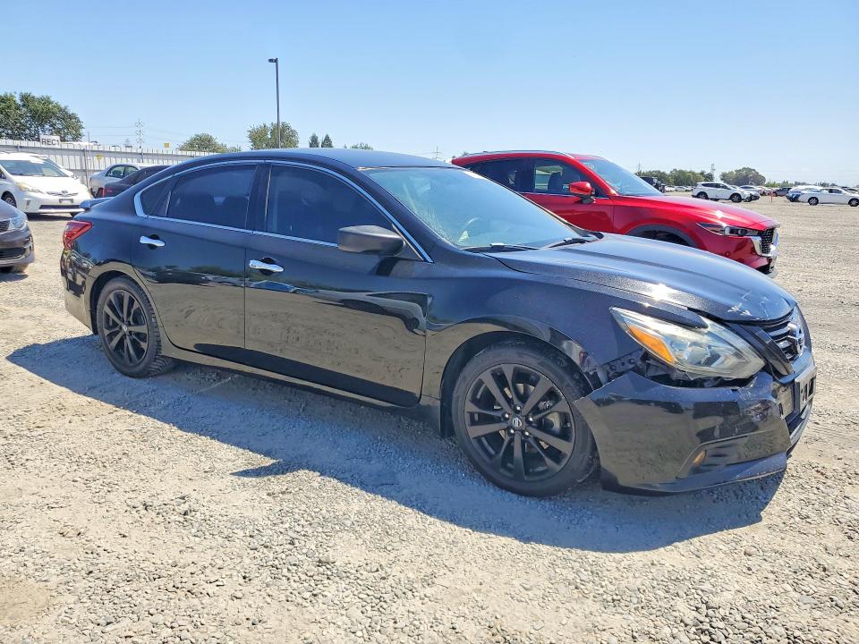 2018 Nissan Altima მანქანა იყიდება აუქციონზე, vin: 1N4AL3AP3JC257636, აუქციონის ნომერი: 58519786