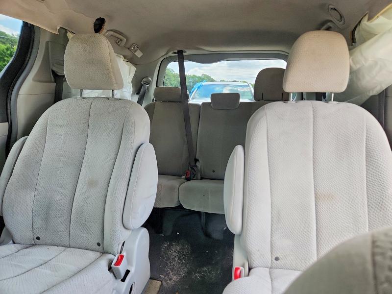 74513425 :رقم المزاد ، 5TDJK3DC5BS019552 vin ، 2011 Toyota Sienna مزاد بيع