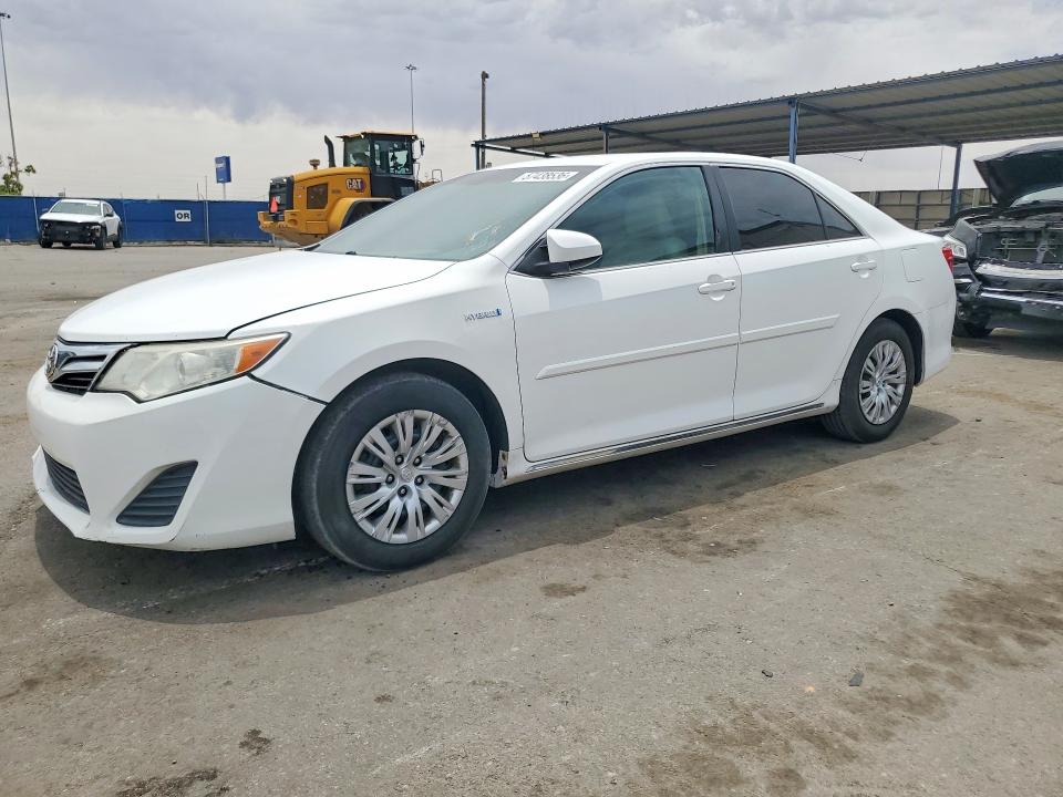 2014 Toyota Camry Hybrid მანქანა იყიდება აუქციონზე, vin: 4T1BD1FK4EU108483, აუქციონის ნომერი: 57438536